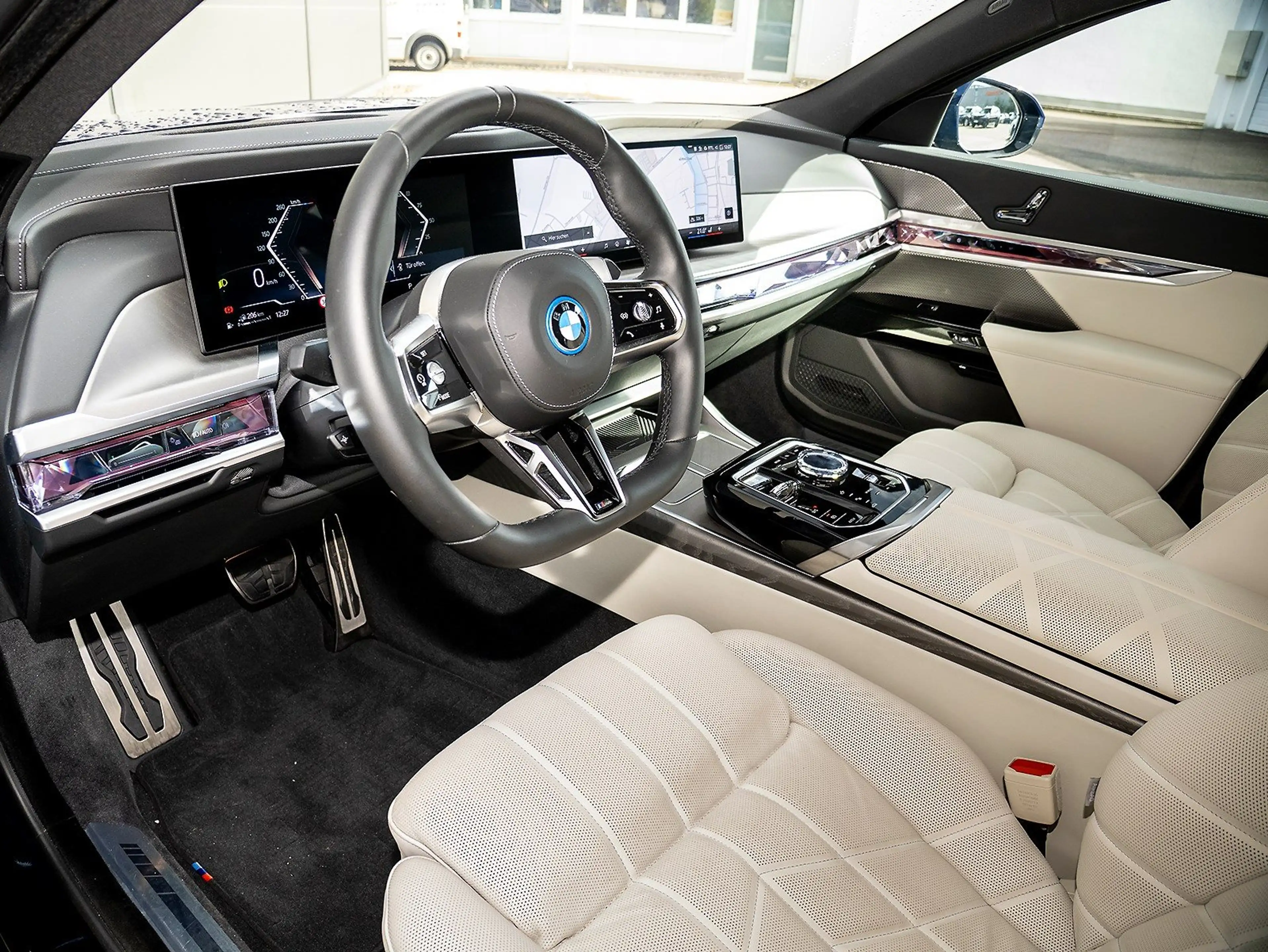 BMW 750 e xDrive Lim. M Sportpaket ACC SkyLounge AHK 360° — photo 4