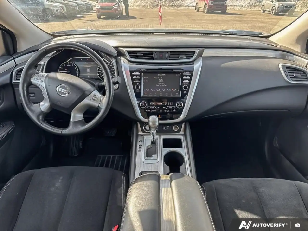 Nissan Murano снимка Nissan Murano