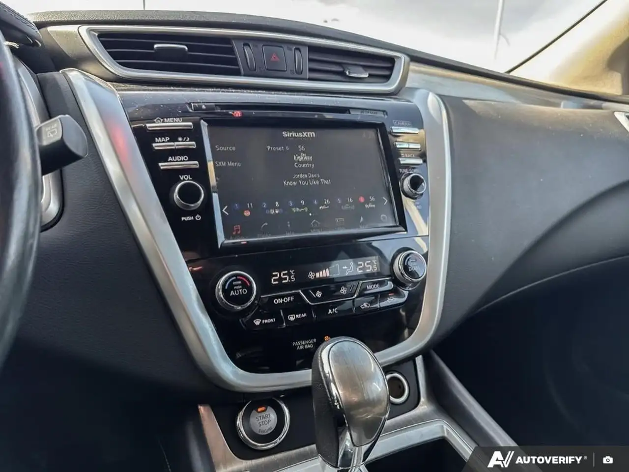 Nissan Murano снимка Nissan Murano