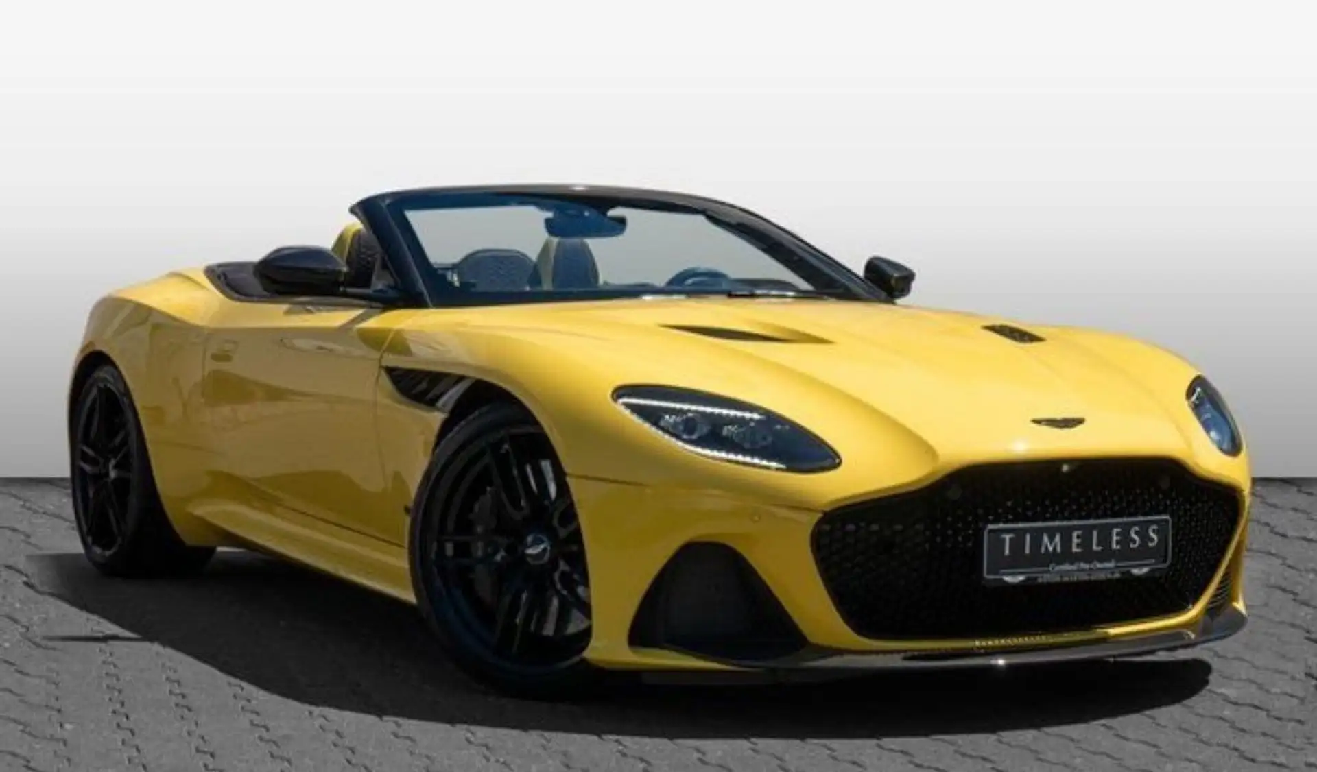 애스턴마틴 DBS Coupe 2022 노랑 사진 1