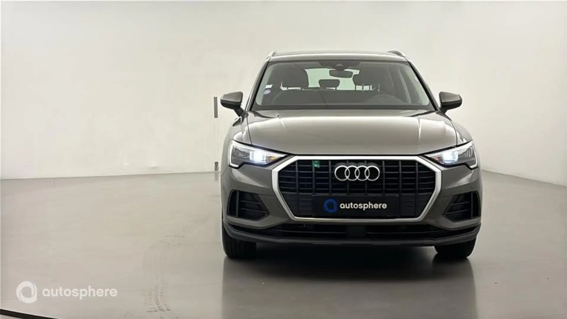 Audi Q3 35 TFSI 150ch Mild Hybrid Design S tronic 7 - 2