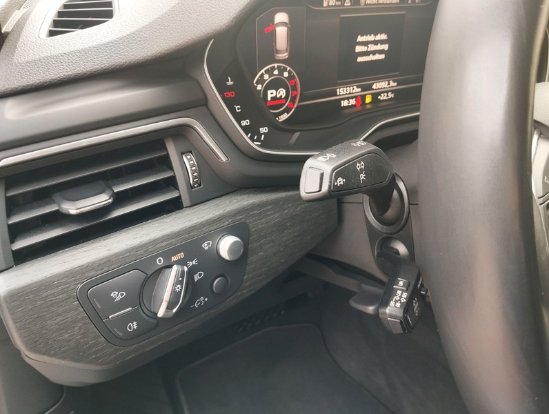 Audi A4 Avant 40 TFSI design, Navi, Totwinkel, Kamera — photo 20