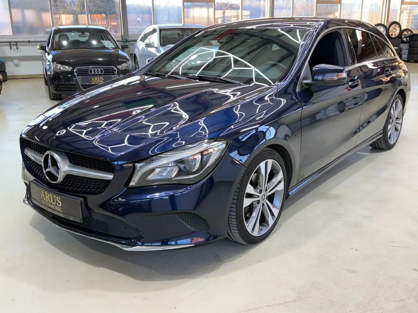 Mercedes-Benz Sonstige CLA 220 4Matic- NAVI- R.Kam- PDC-1 Jahr Garantie Blau - 1