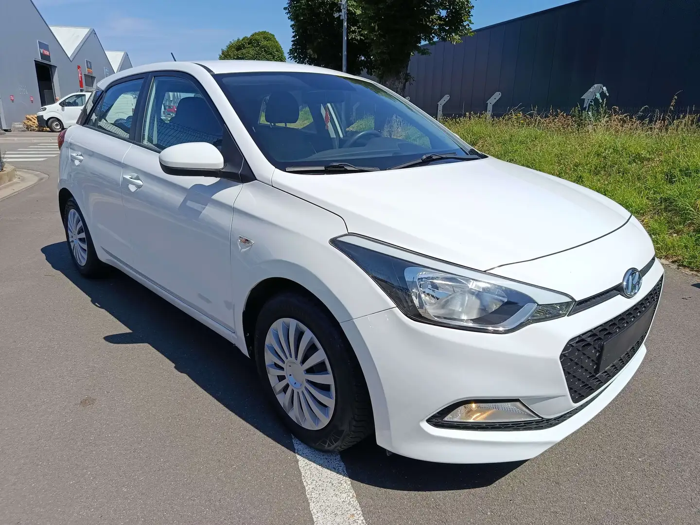 Hyundai i20 1.2i Comfort Blanc - 2