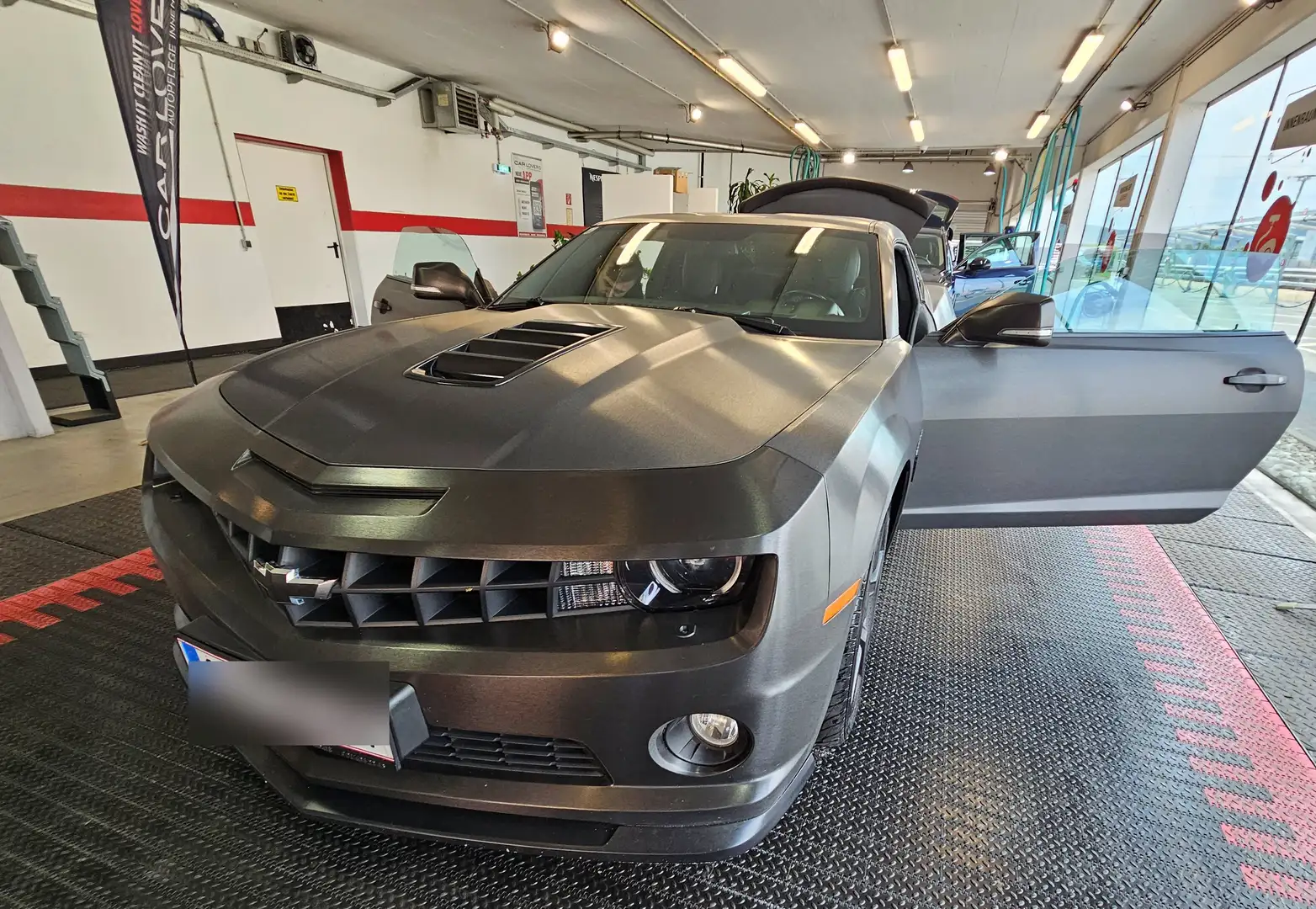 Chevrolet Camaro Camaro Coupé 6,2 Aut. HEADUP Display Zwart - 2