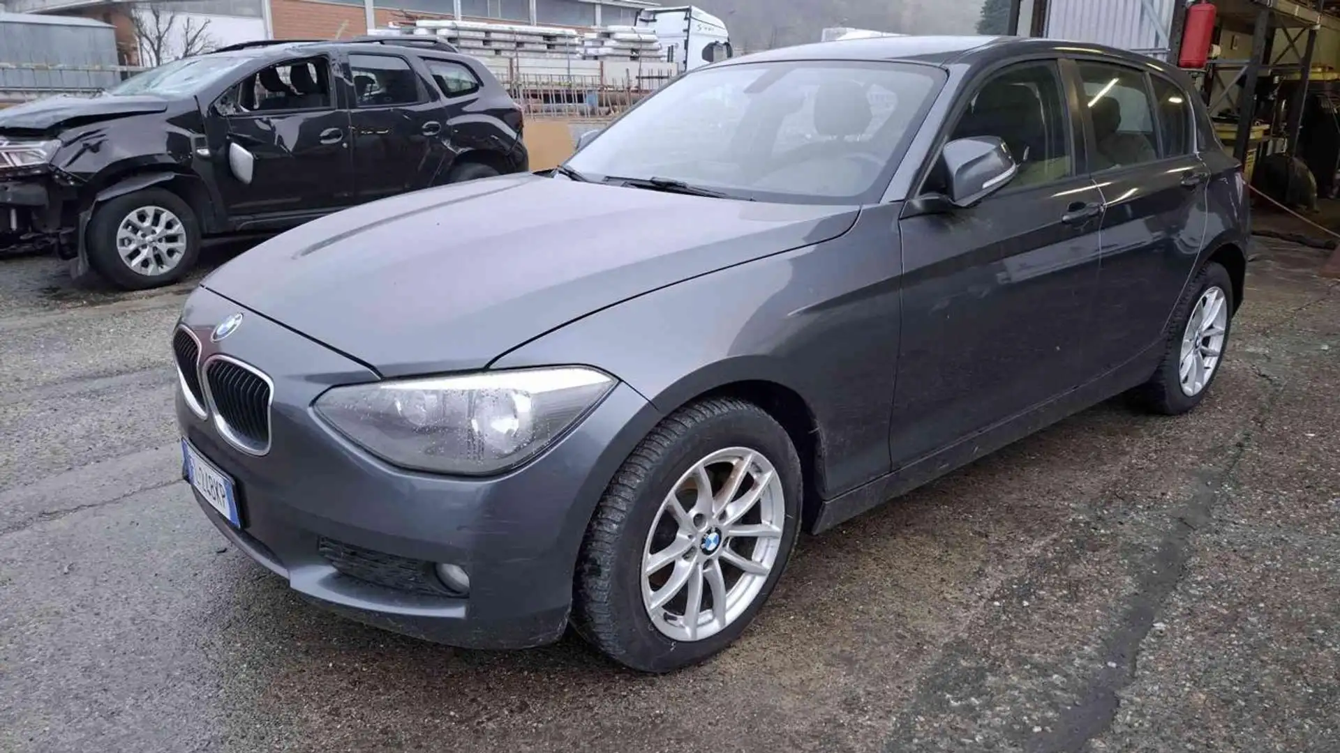 BMW 116 d 2.0 cat 5P. DISTRIBUZIONE ROTTA Grau - 1