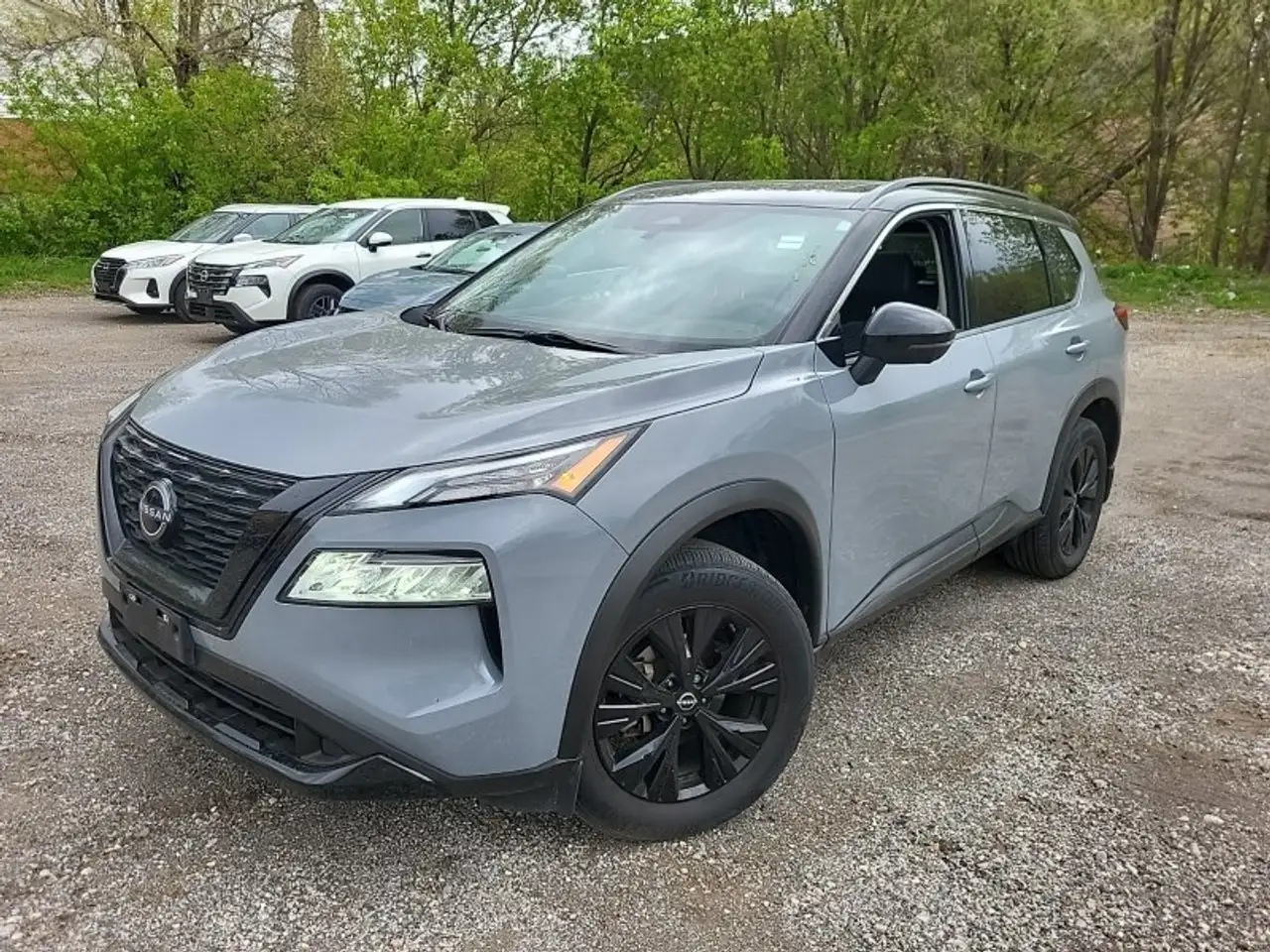 Nissan Rogue снимка Nissan Rogue