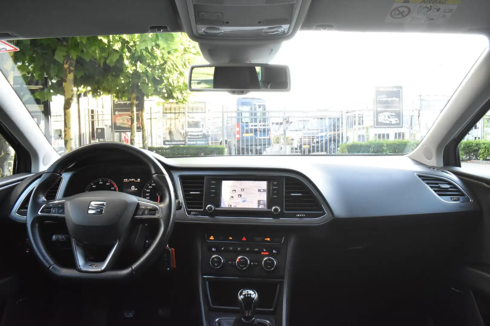 SEAT Leon ST 1.8 TSI FR ALCANTARA, NAVI, XENON, CRUISE, STOE Grijs - 2