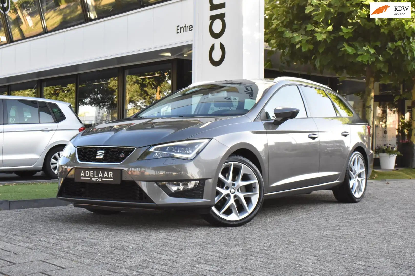 SEAT Leon ST 1.8 TSI FR ALCANTARA, NAVI, XENON, CRUISE, STOE Grijs - 1