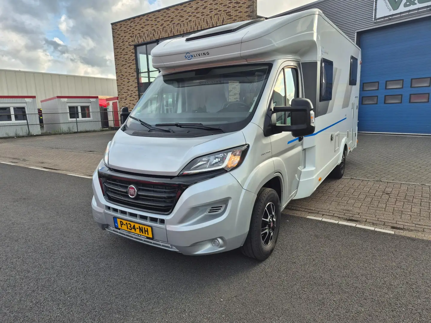 Sun Living S-SERIES S 65 SL Automaat Vaste Airco ex ex P Gris - 1