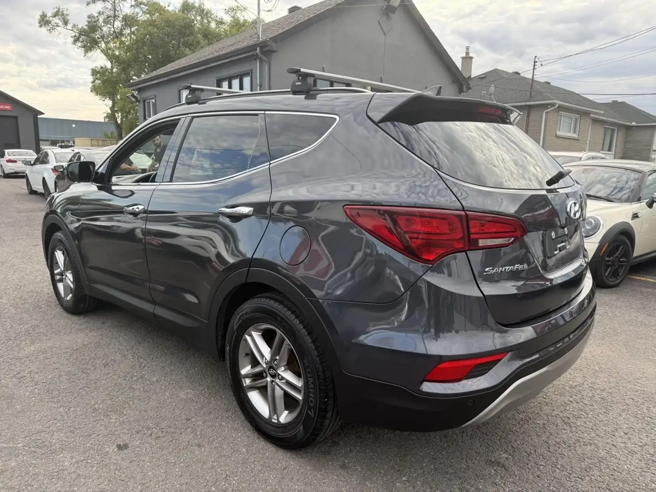 Hyundai SANTA FE photo Hyundai SANTA FE