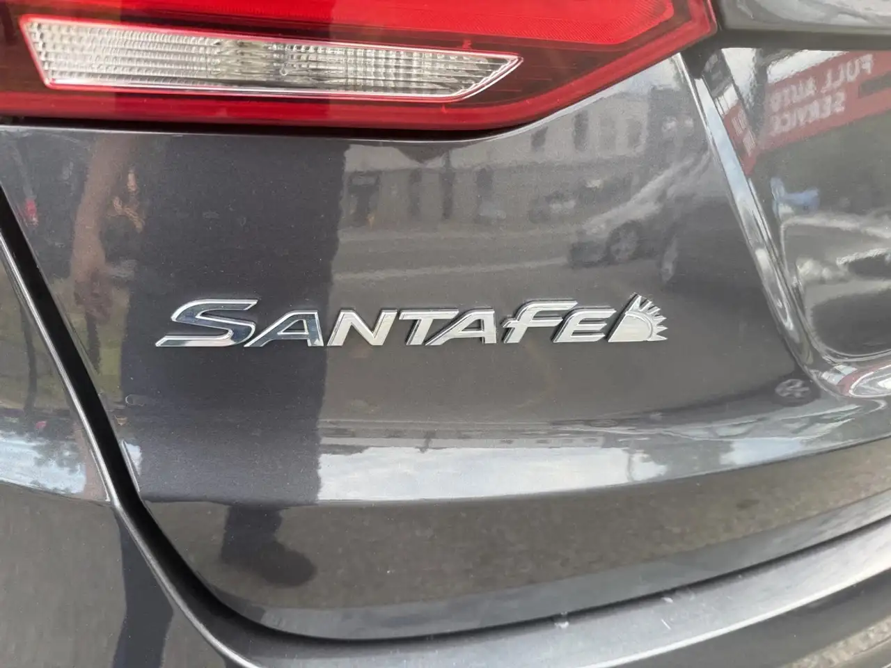 Hyundai SANTA FE photo Hyundai SANTA FE