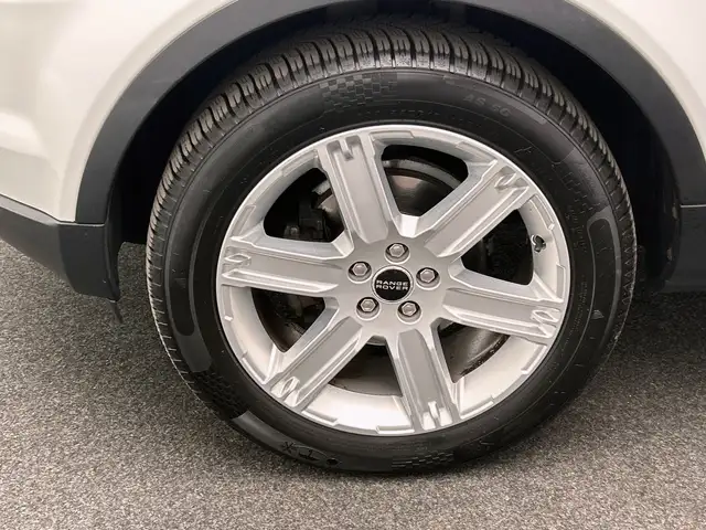 Land Rover Range Rover Evoque view 29