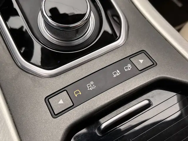 Land Rover Range Rover Evoque view 20