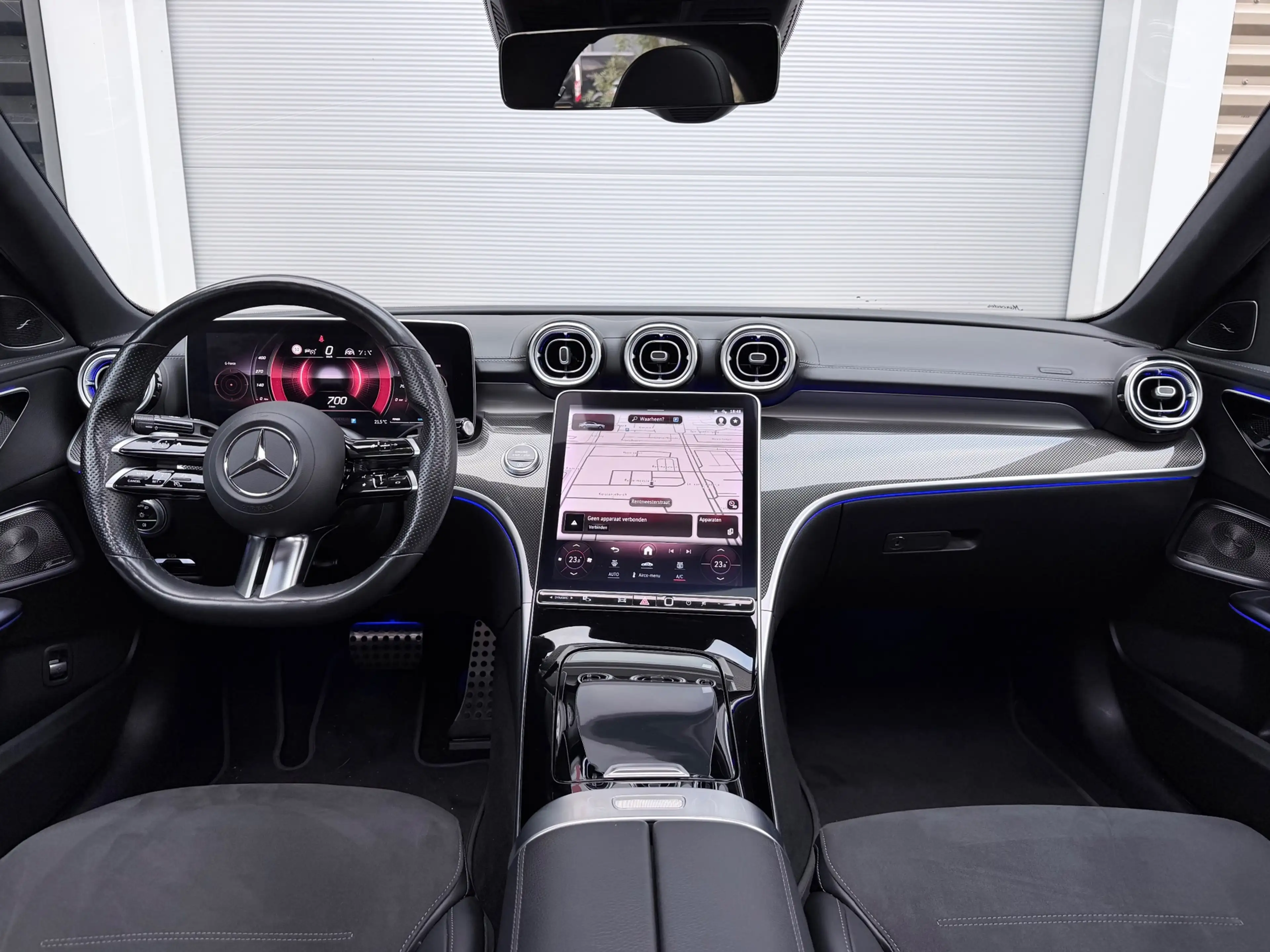 Mercedes-Benz C 300 AMG Line Pano/Burmester/360 — photo 10