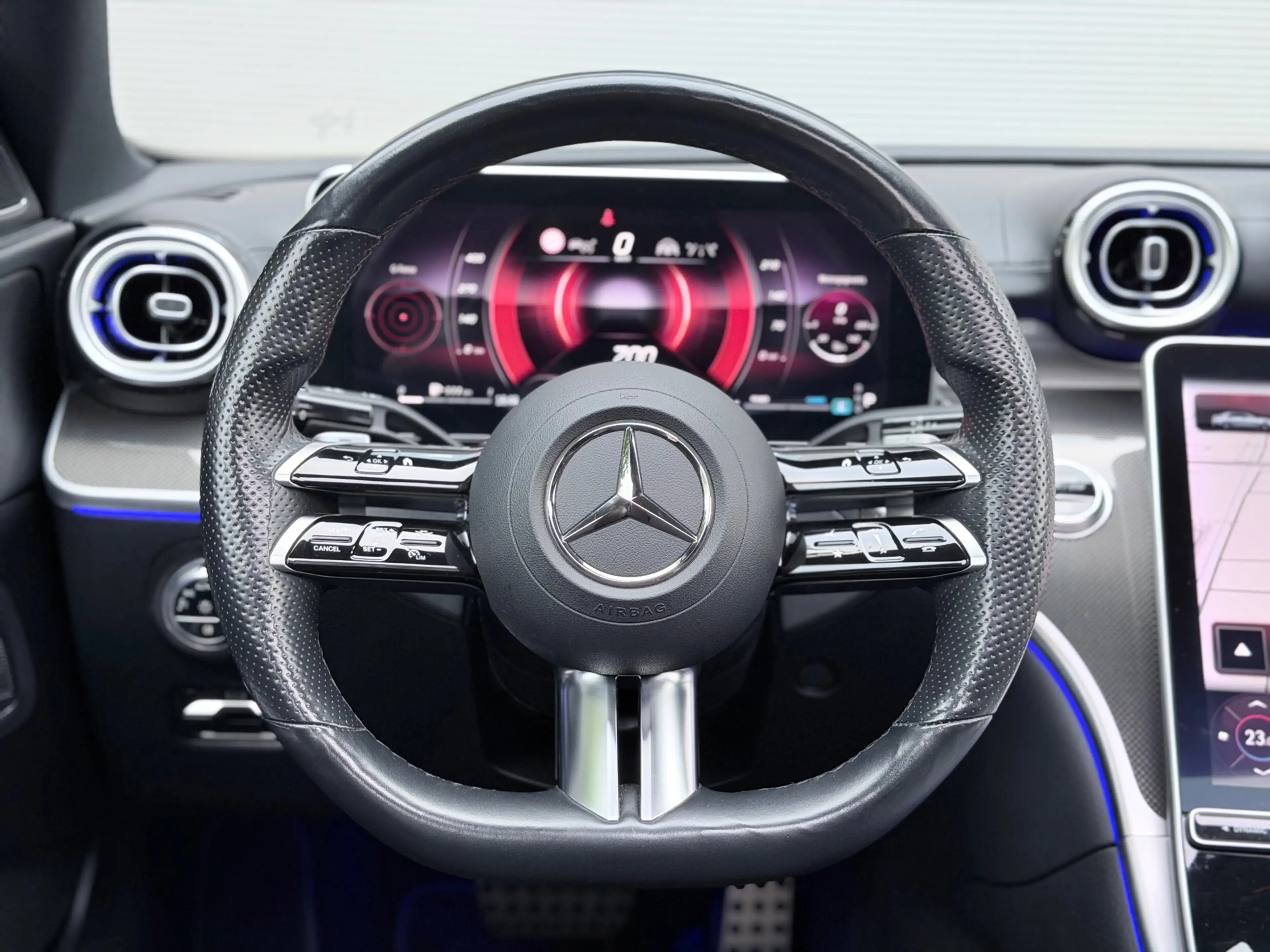 Mercedes-Benz C 300 AMG Line Pano/Burmester/360 — photo 14