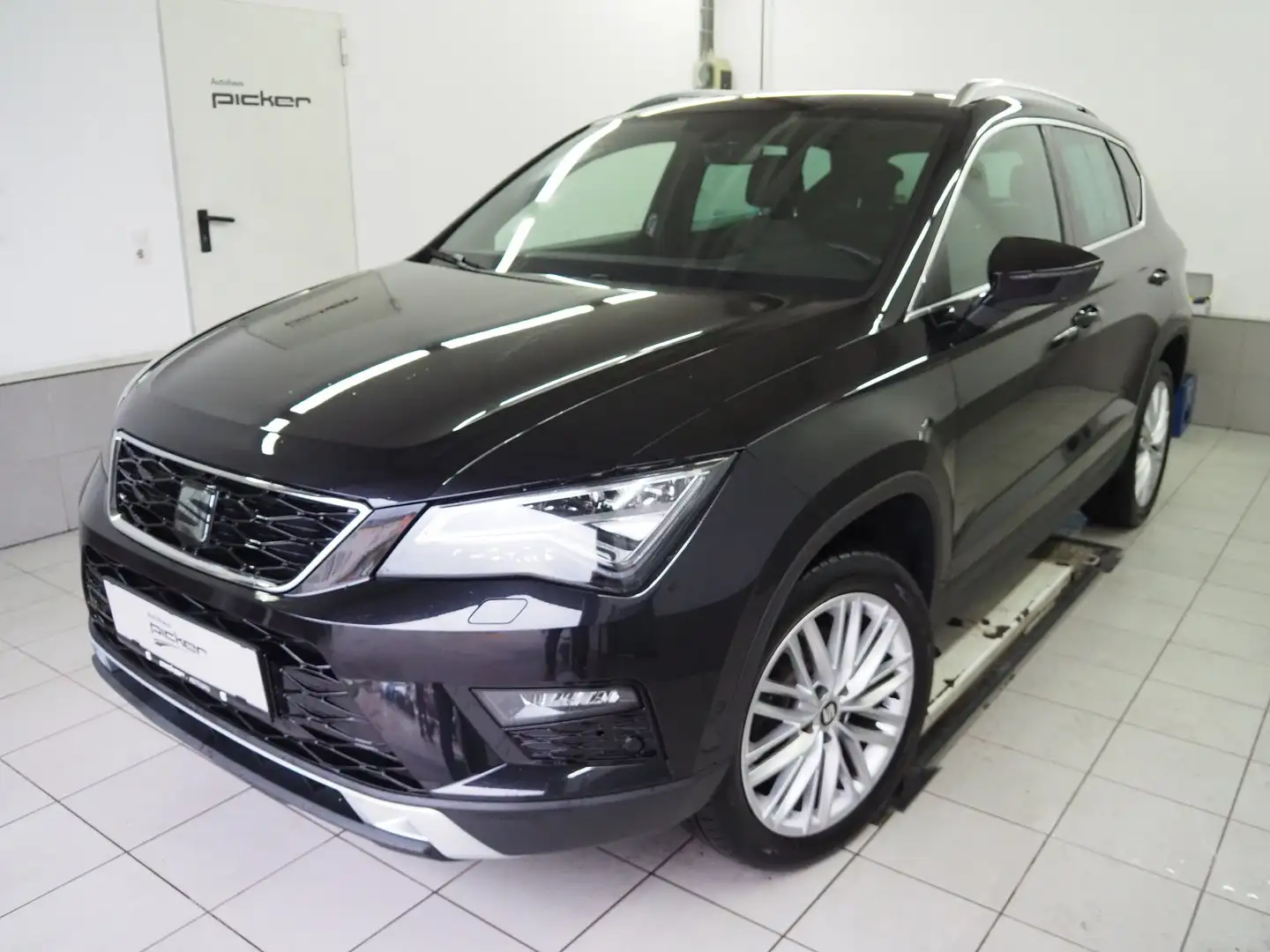 SEAT Ateca Xcellence 1.4 TSI ACT DSG Schwarz - 1