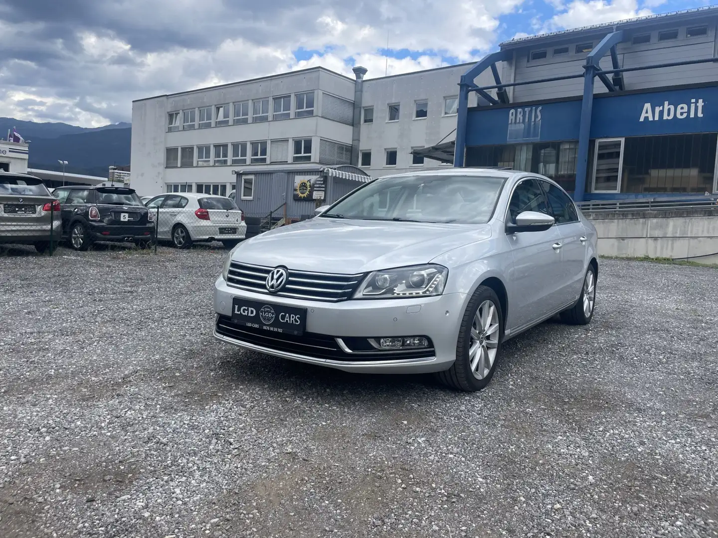 Volkswagen Passat Highline BlueMotion Grau - 2