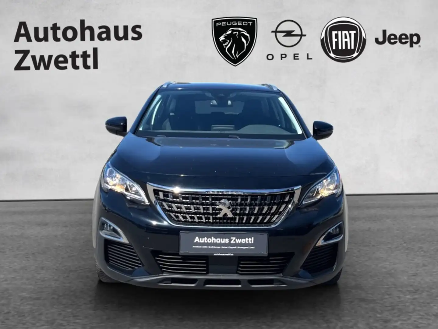 Peugeot 3008 ACT BHDI120 Schwarz - 2