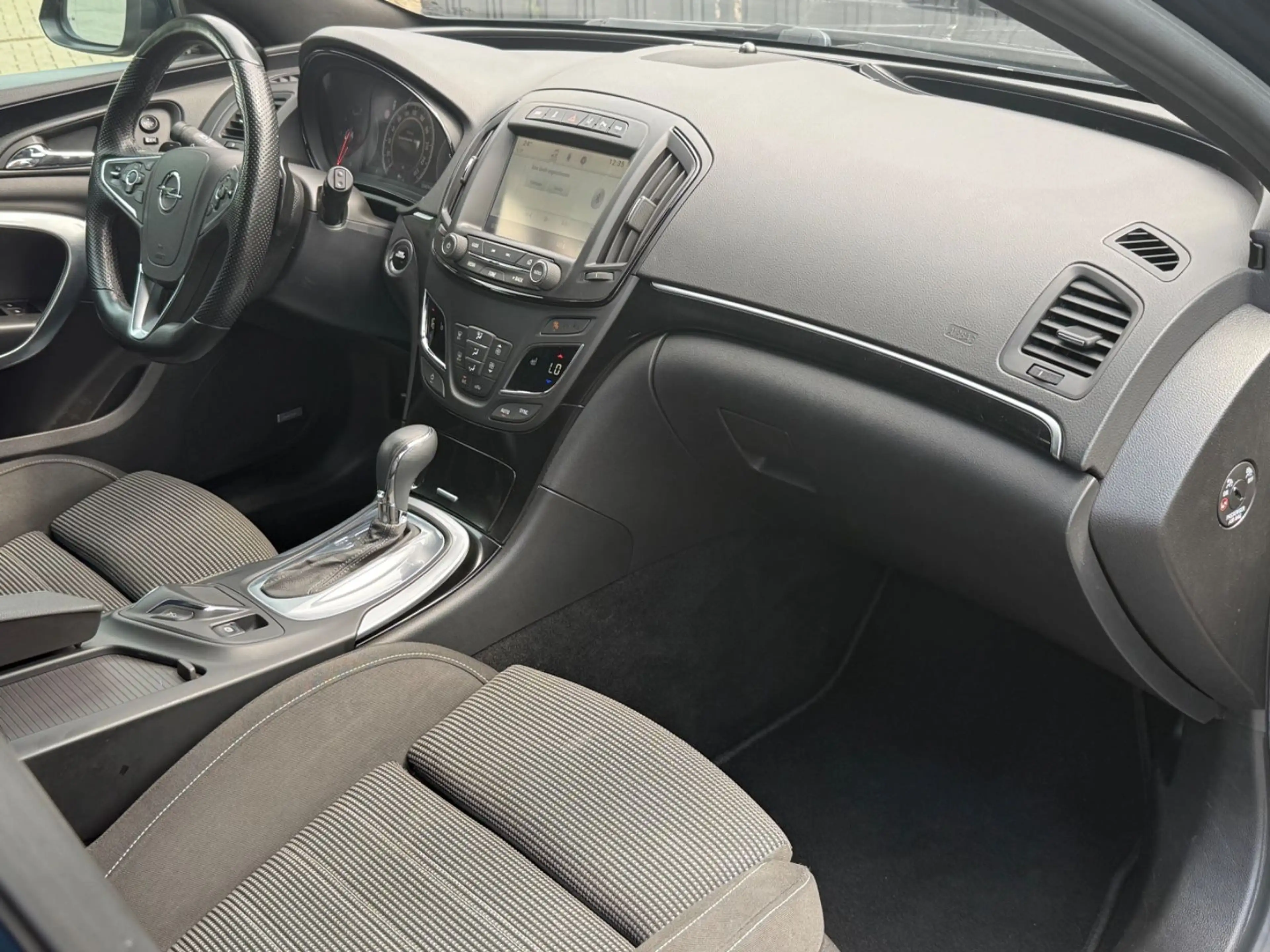 Opel Insignia A Sports Tourer Automatik  EXPORT — photo 12