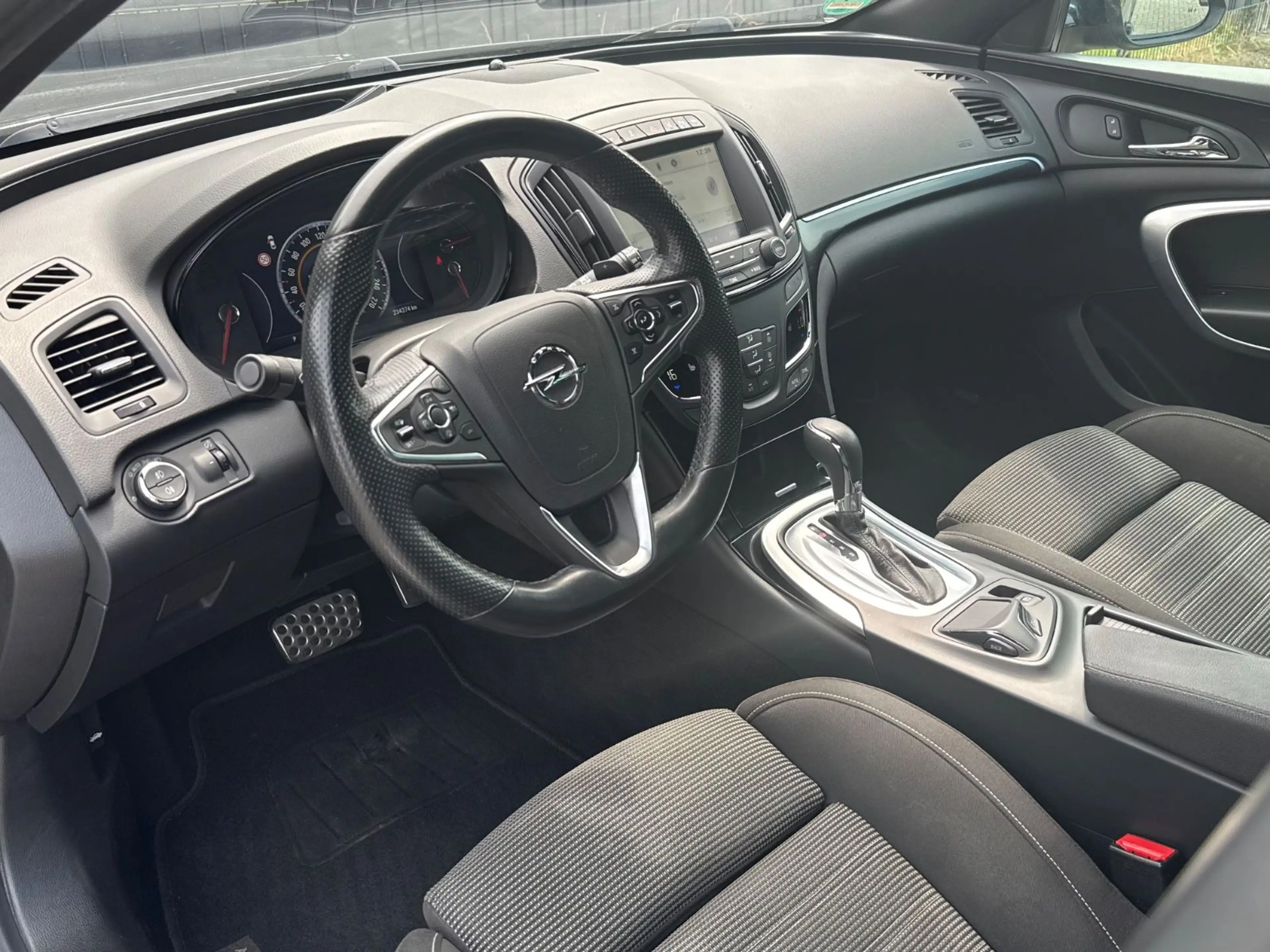 Opel Insignia A Sports Tourer Automatik  EXPORT — photo 13