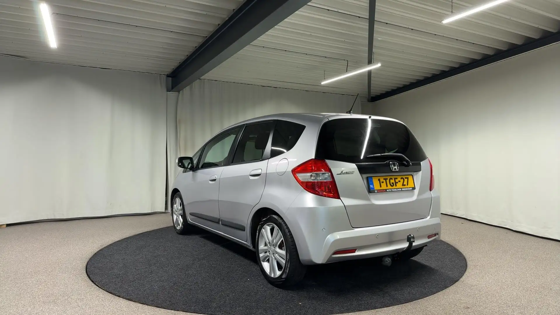 Honda Jazz 1.4 Comfort Plus Gris - 2