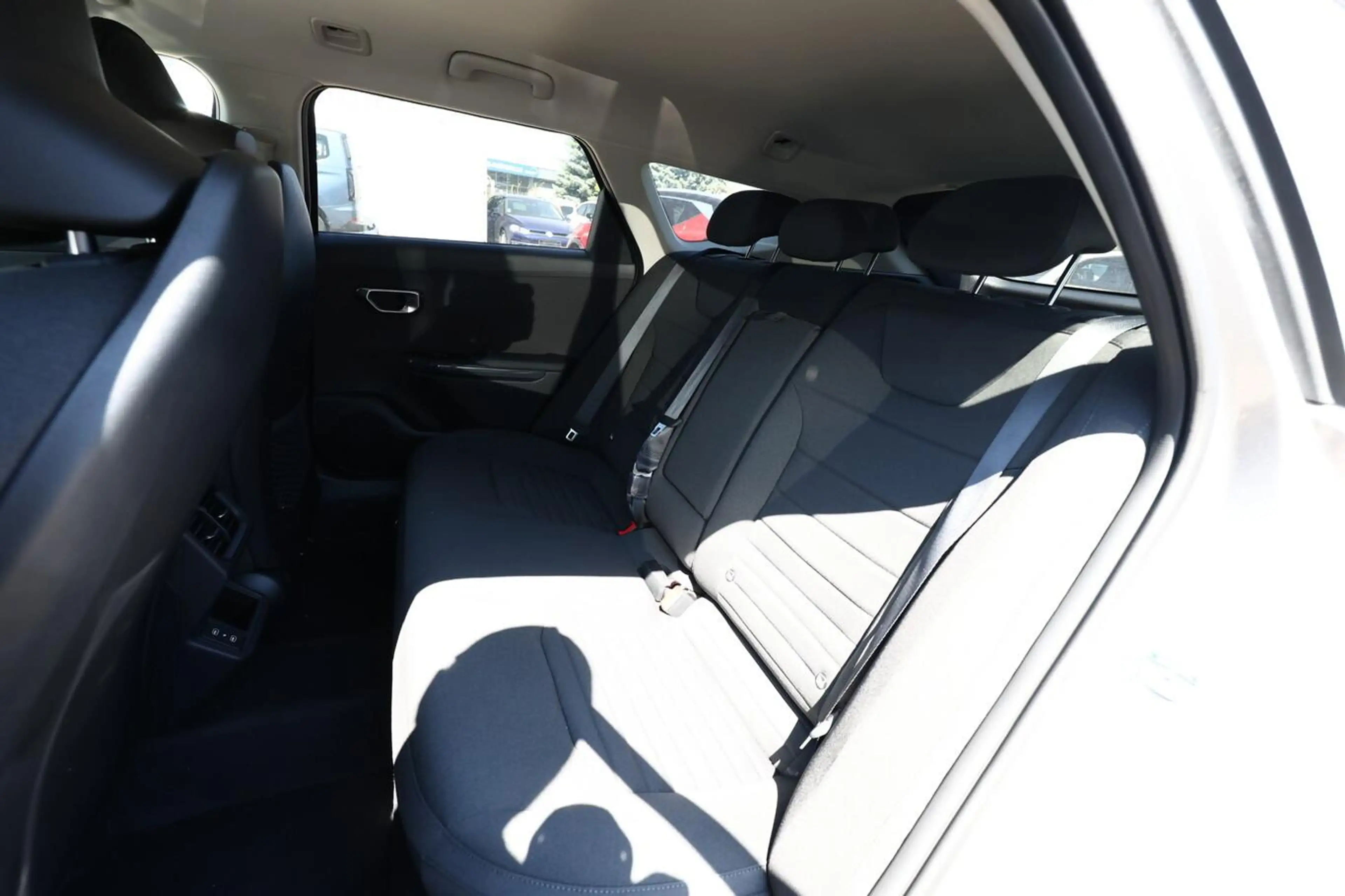 Kia K4 Sportswagon Vision SW ACC LED Nav SHZ PrivG Tot... — photo 10