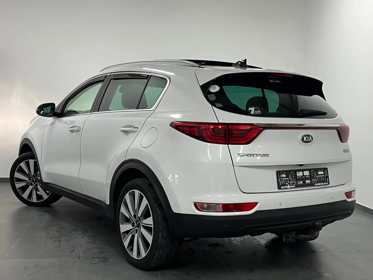 Kia Sportage 1.7 CRDi - Navi - CarPlay - Toit pano - Carnet Weiß - 2