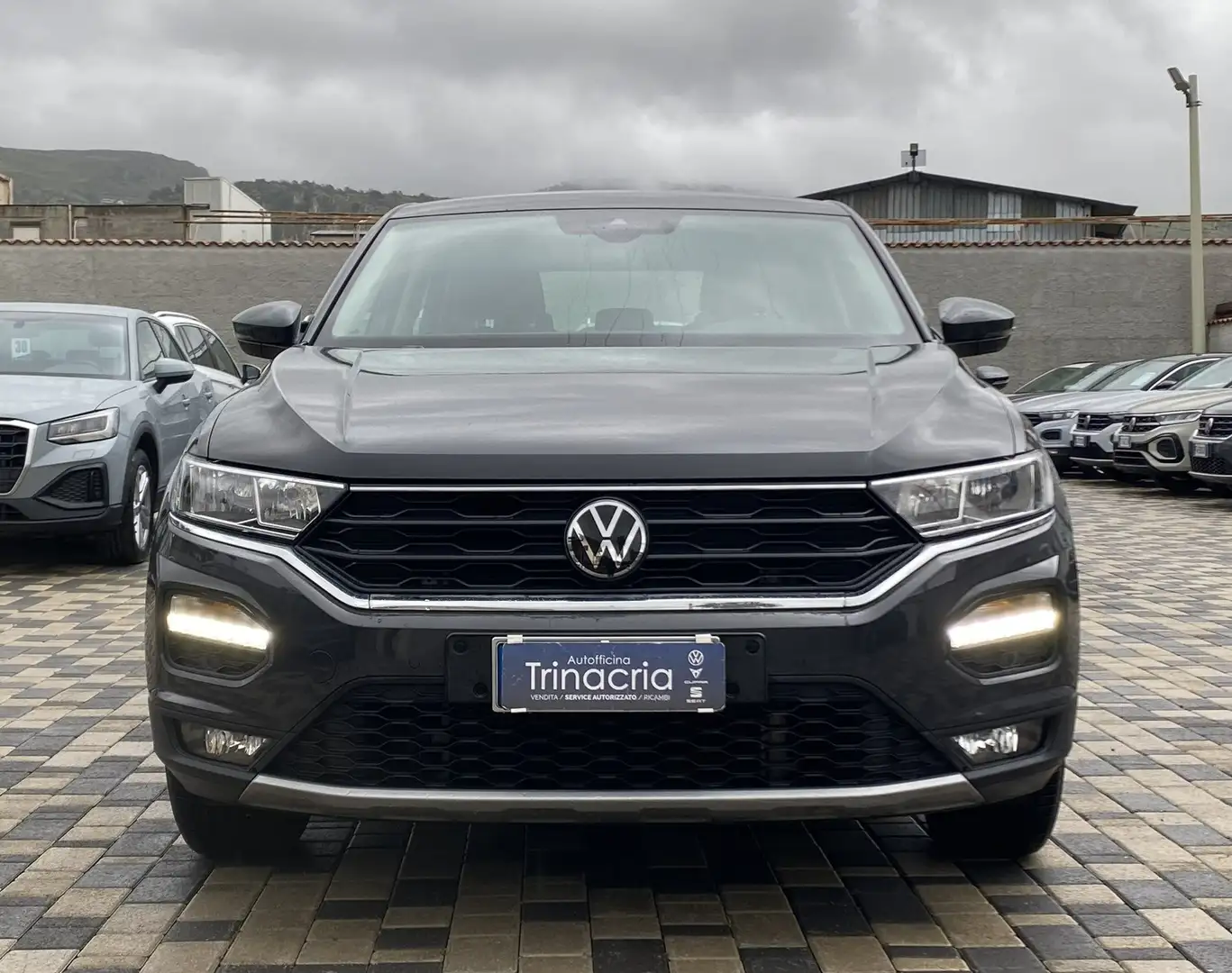 Volkswagen T-Roc Business 1.6 TDI 116CV Grigio - 2