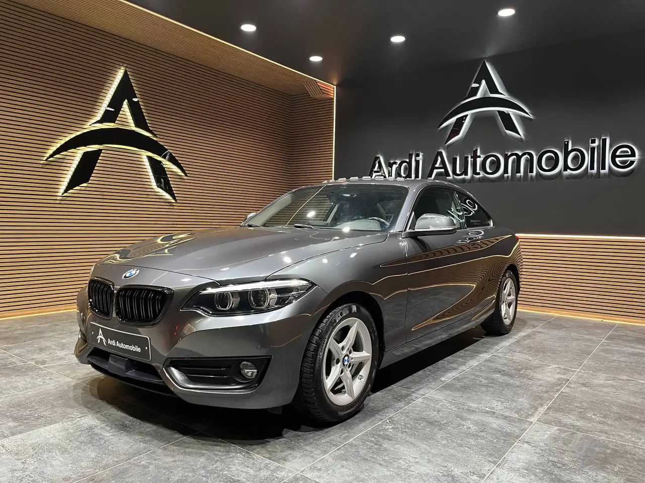 BMW 220