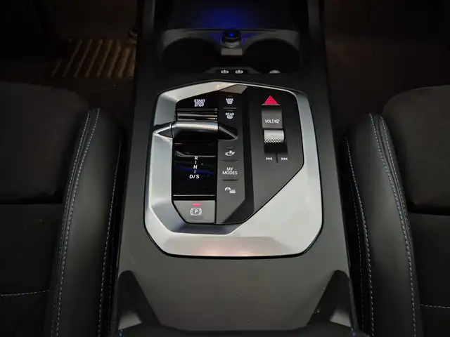 BMW 1 Series view 11