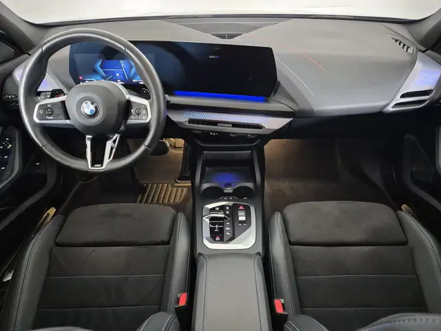 BMW 1 Series view 9