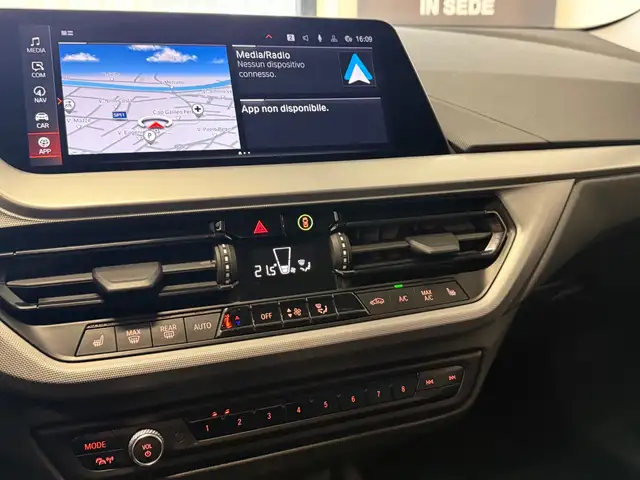 BMW 1 Series view 12