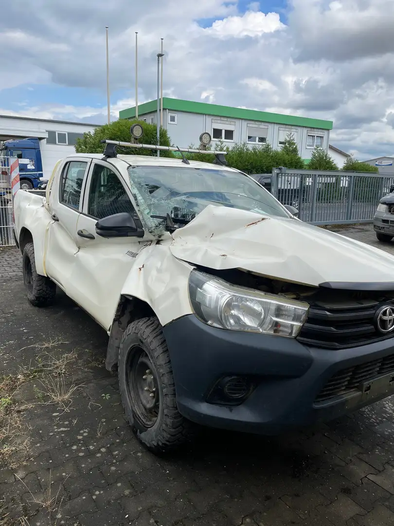 Toyota Hilux 4x4 Double Cab Duty Unfall Blanc - 2