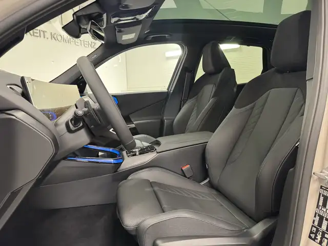 BMW X3 view 13