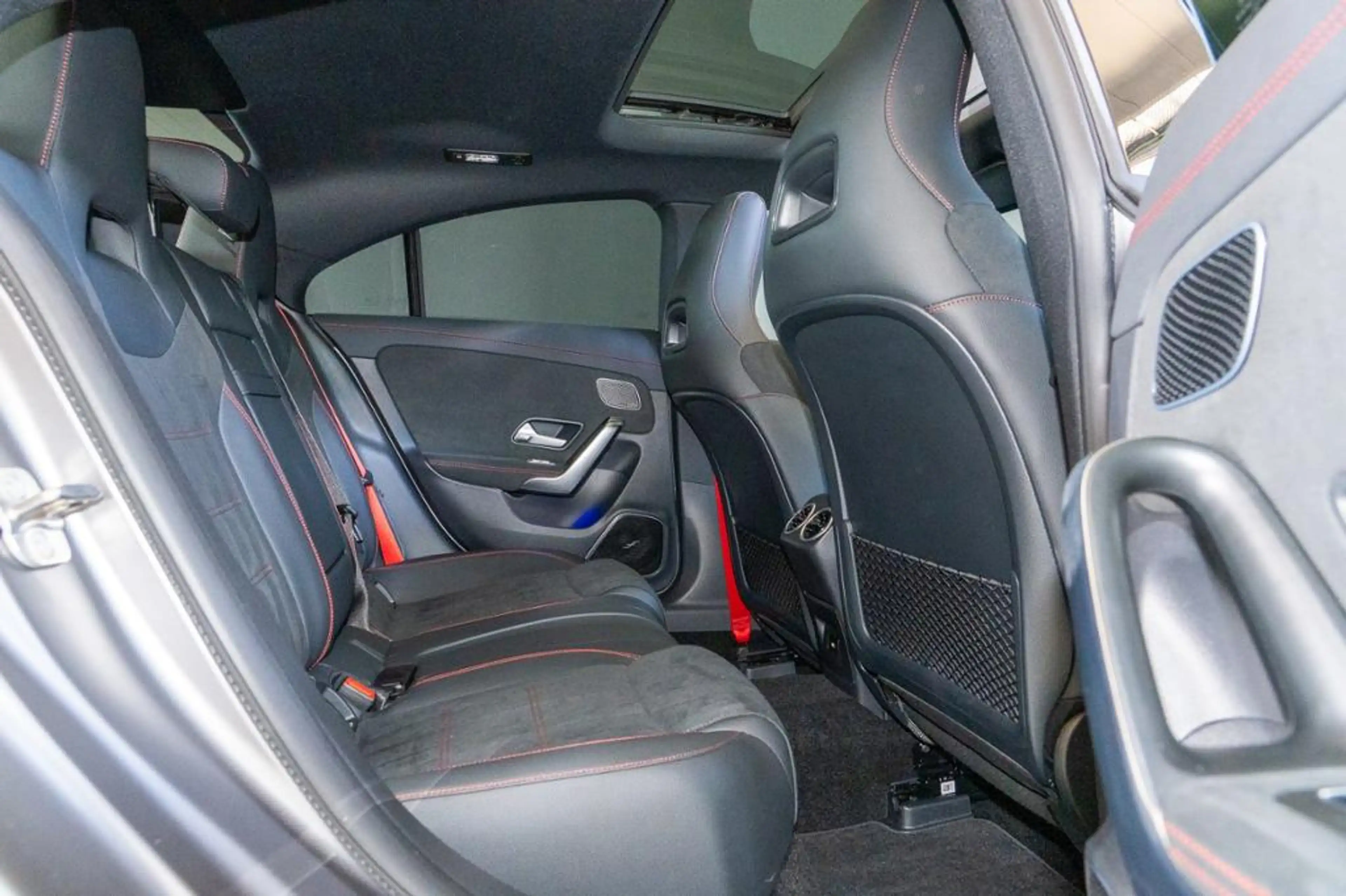 Mercedes-Benz CLA 45 AMG AMG CLA 45 S 4M *NIGHT+MATT+PANO+HEAD+PERF+BURM+ — photo 8