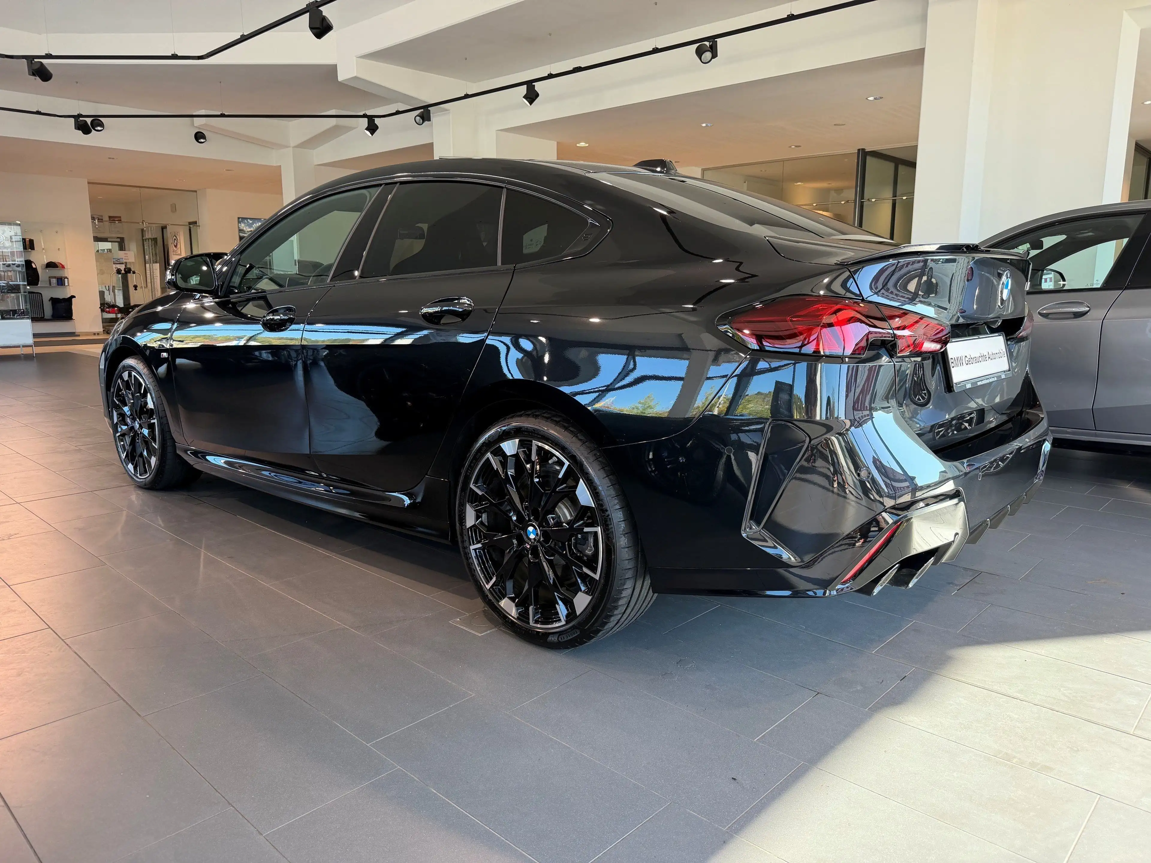 BMW 235 M235 xDrive Gran Coupe Sportpaket Head-Up DAB — photo 3