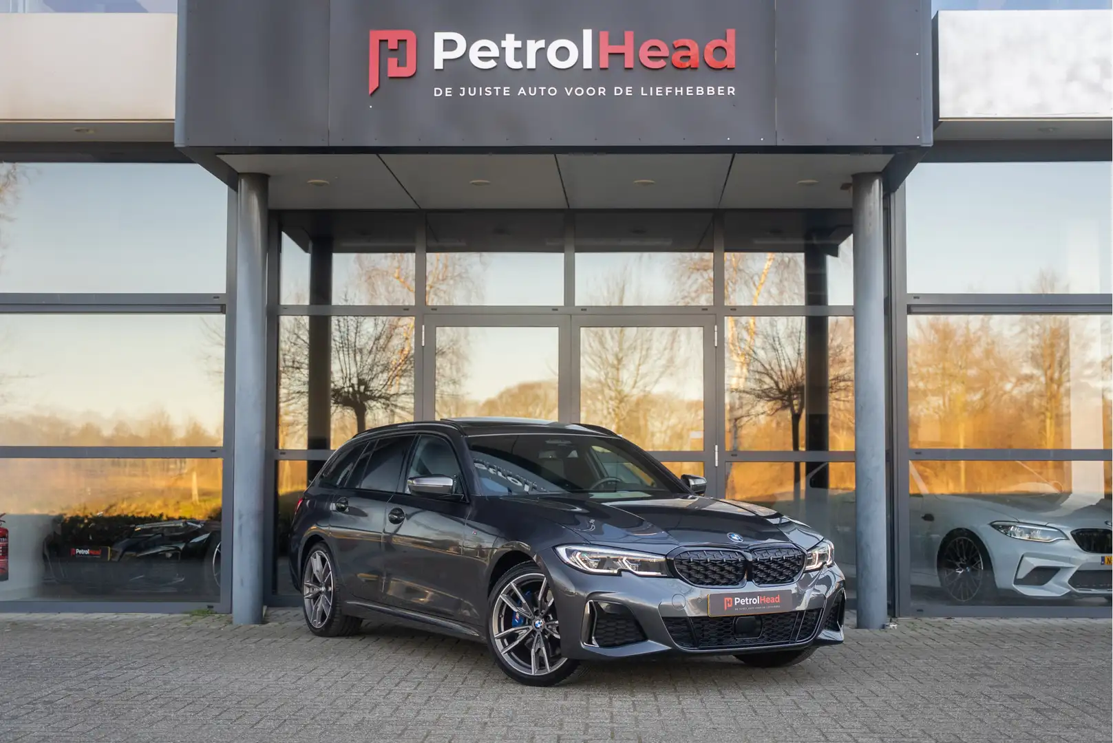 BMW 340 3-serie Touring M340i xDrive High Executive, Pano, Grijs - 1
