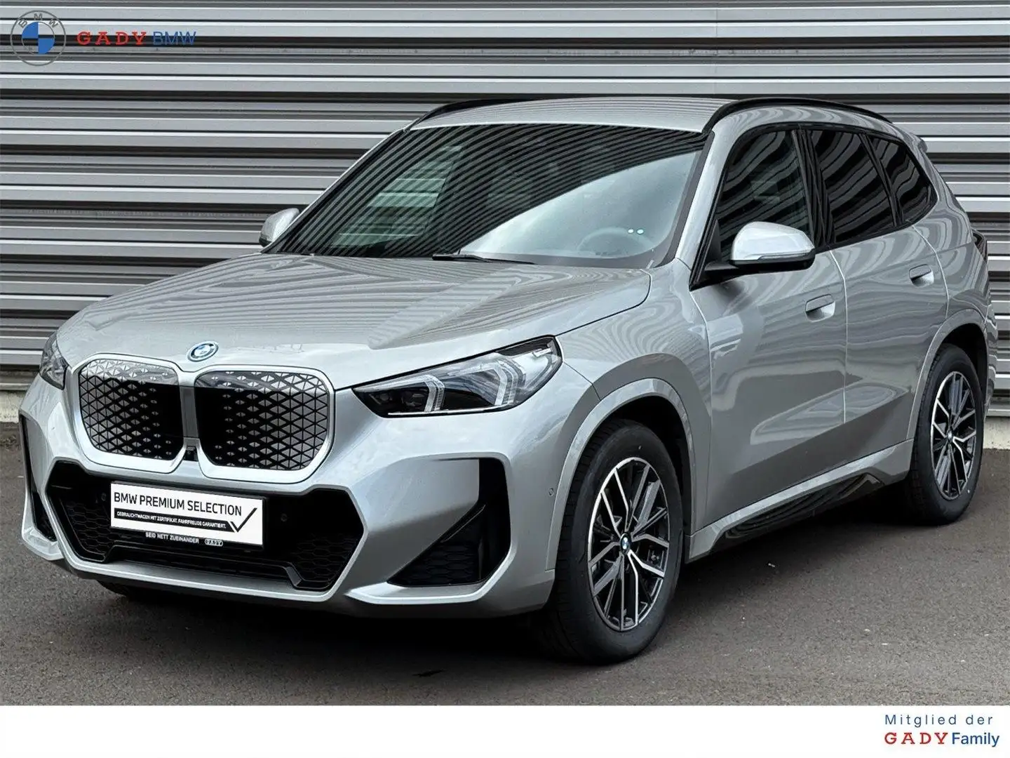 BMW iX1 eDrive20 Серебристый - 1