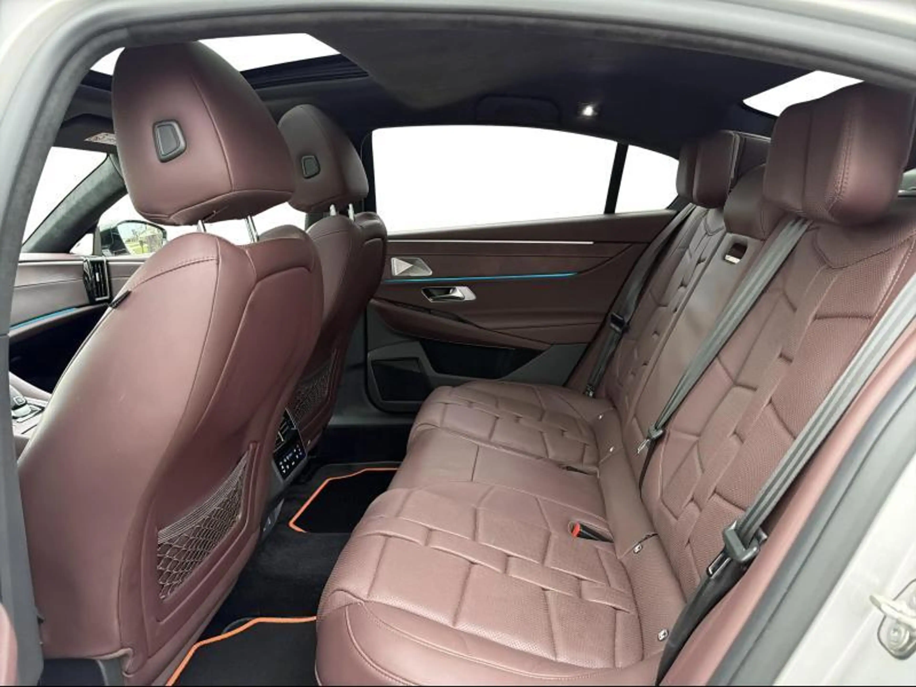 DS Automobiles DS 9 1.6 E-Tense Hybrid Rivoli + — photo 10
