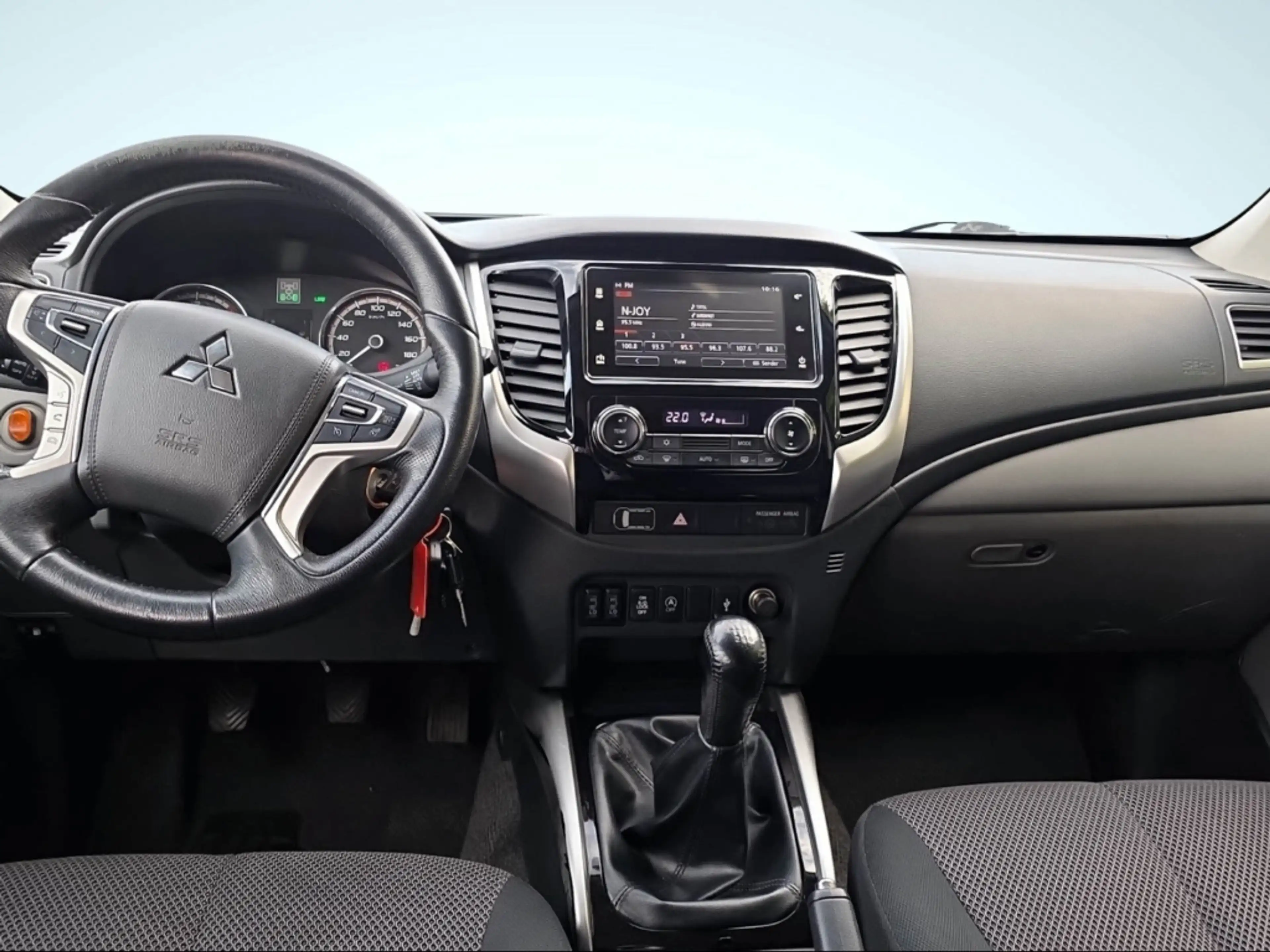 Mitsubishi L200 Plus Doppelkabine Klima Temp Spurhalteass. Bluetoo — photo 6