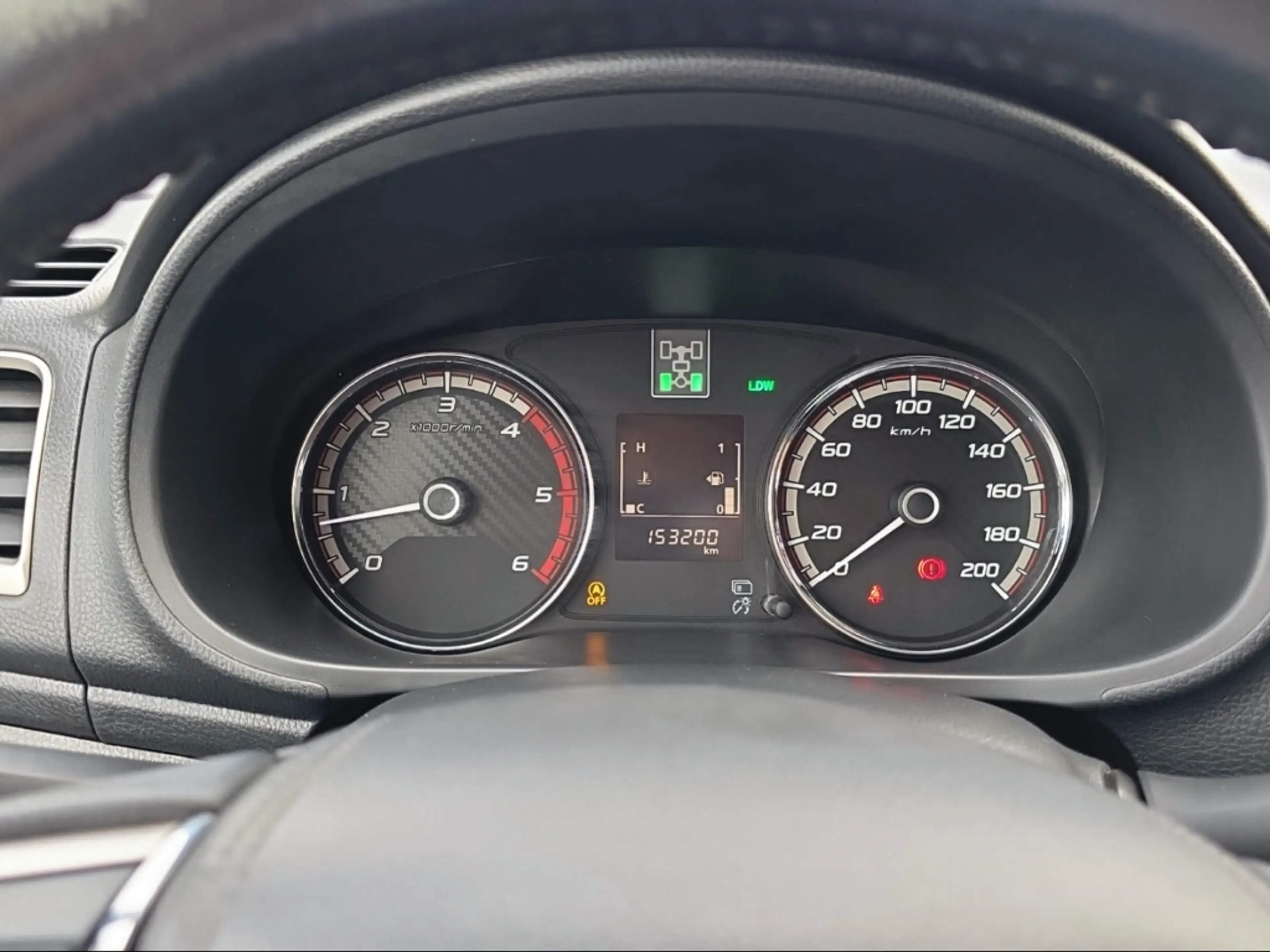 Mitsubishi L200 Plus Doppelkabine Klima Temp Spurhalteass. Bluetoo — photo 8