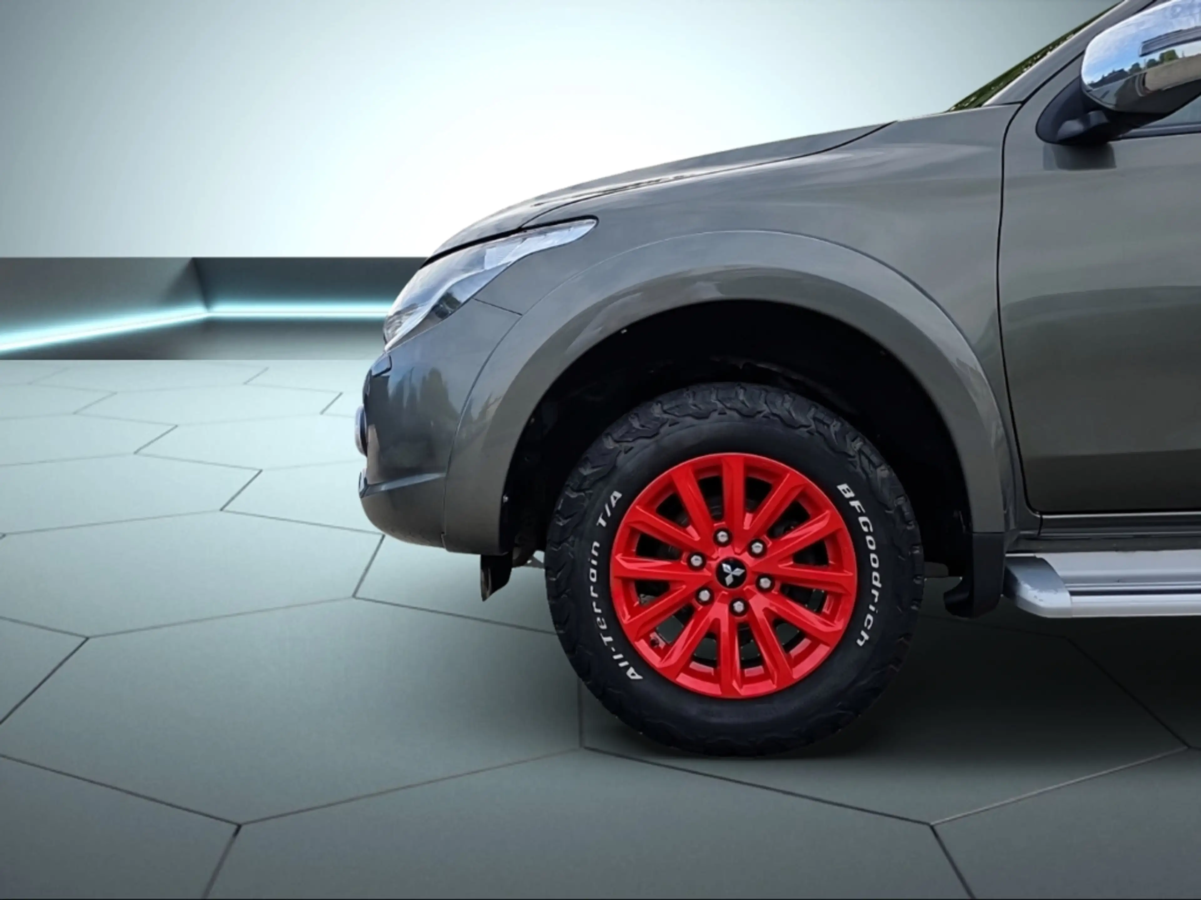Mitsubishi L200 Plus Doppelkabine Klima Temp Spurhalteass. Bluetoo — photo 13