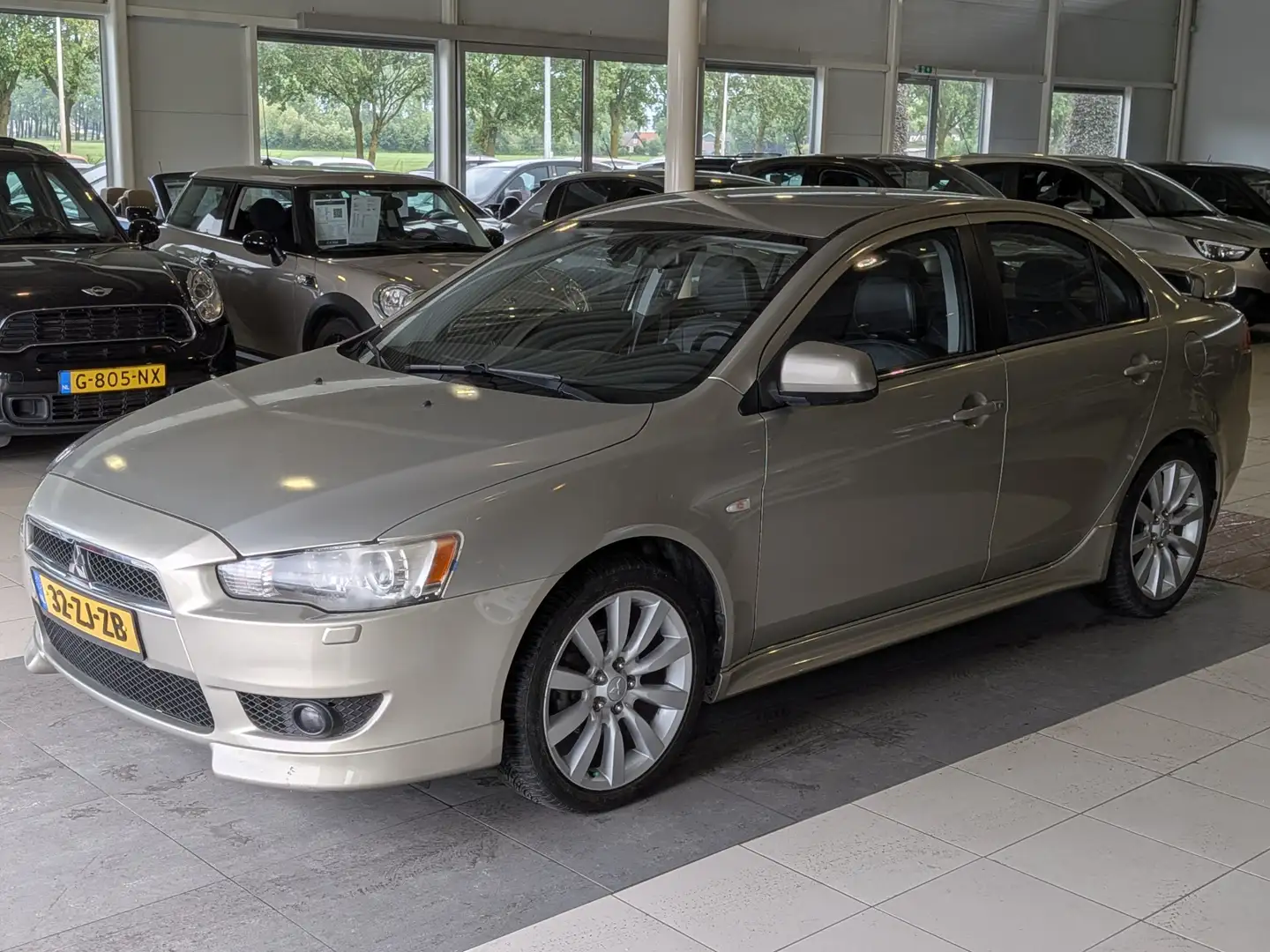 Mitsubishi Lancer Sports Sedan 1.8 Instyle Automaat Airco, Cruise Co Beige - 2
