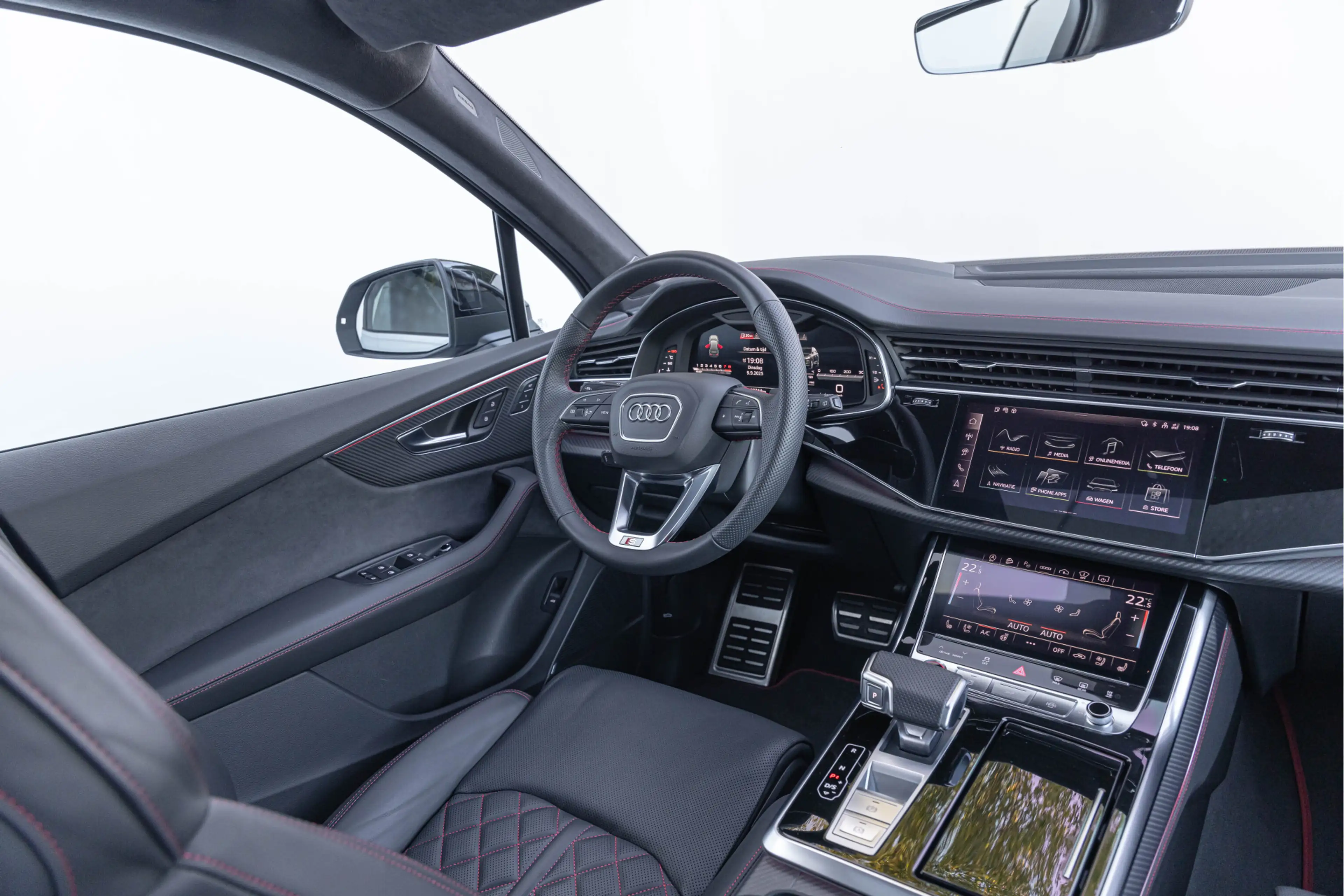 Audi SQ7 4.0 TFSI 507pk Quattro Pano S-stoelen 4-wielsturin — photo 3