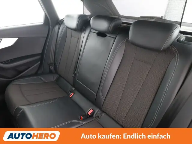 Audi A4 view 14