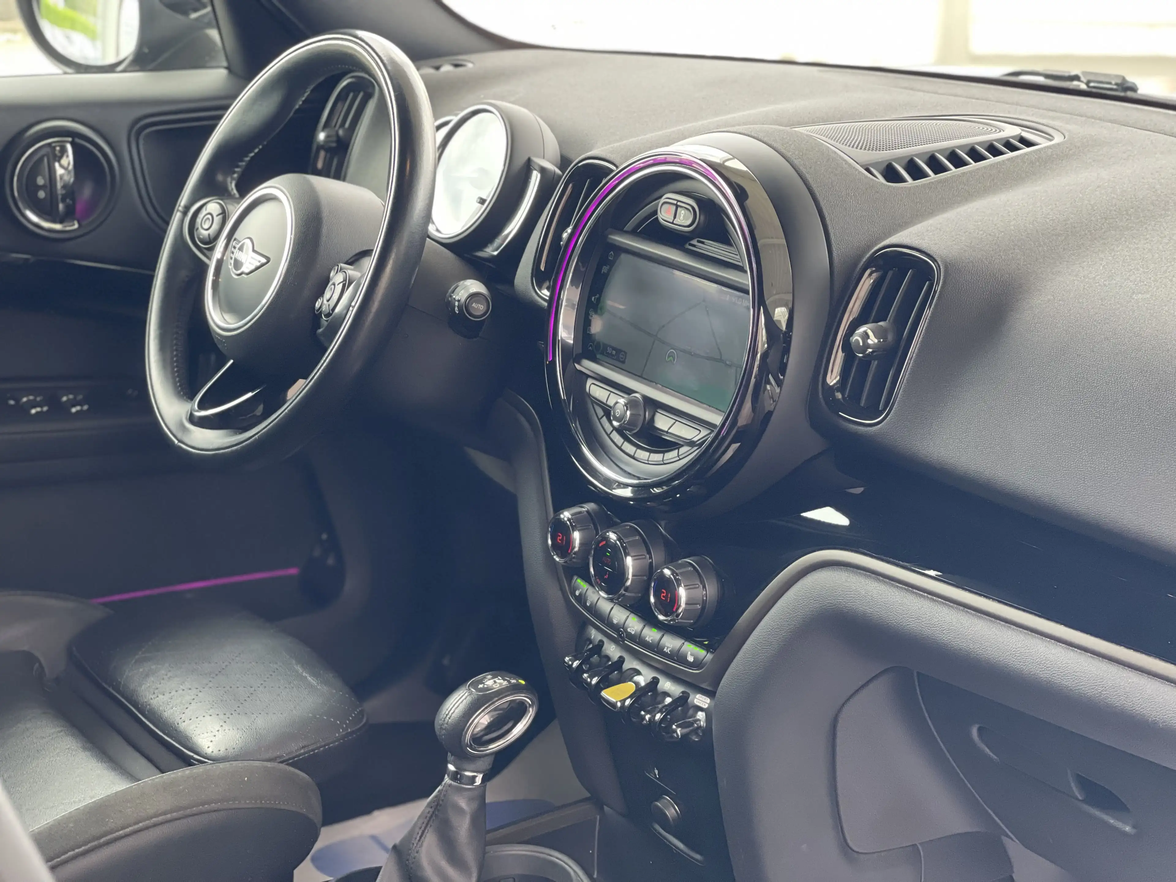 MINI Cooper SE Countryman 1.5iA PHEV ALL4 *** GARANTIE + LED + GPS PRO + CUIR *** — photo 14