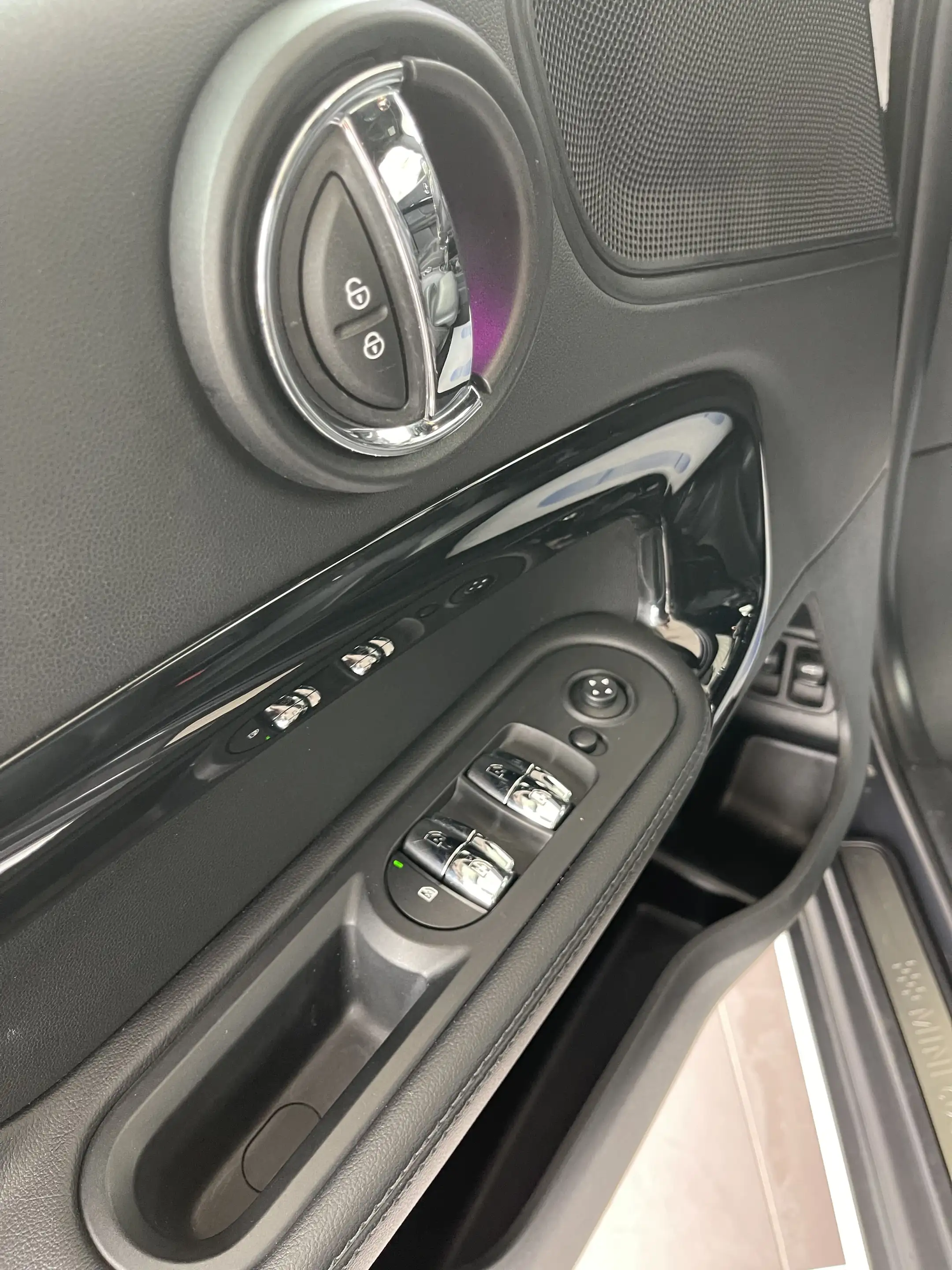 MINI Cooper SE Countryman 1.5iA PHEV ALL4 *** GARANTIE + LED + GPS PRO + CUIR *** — photo 15