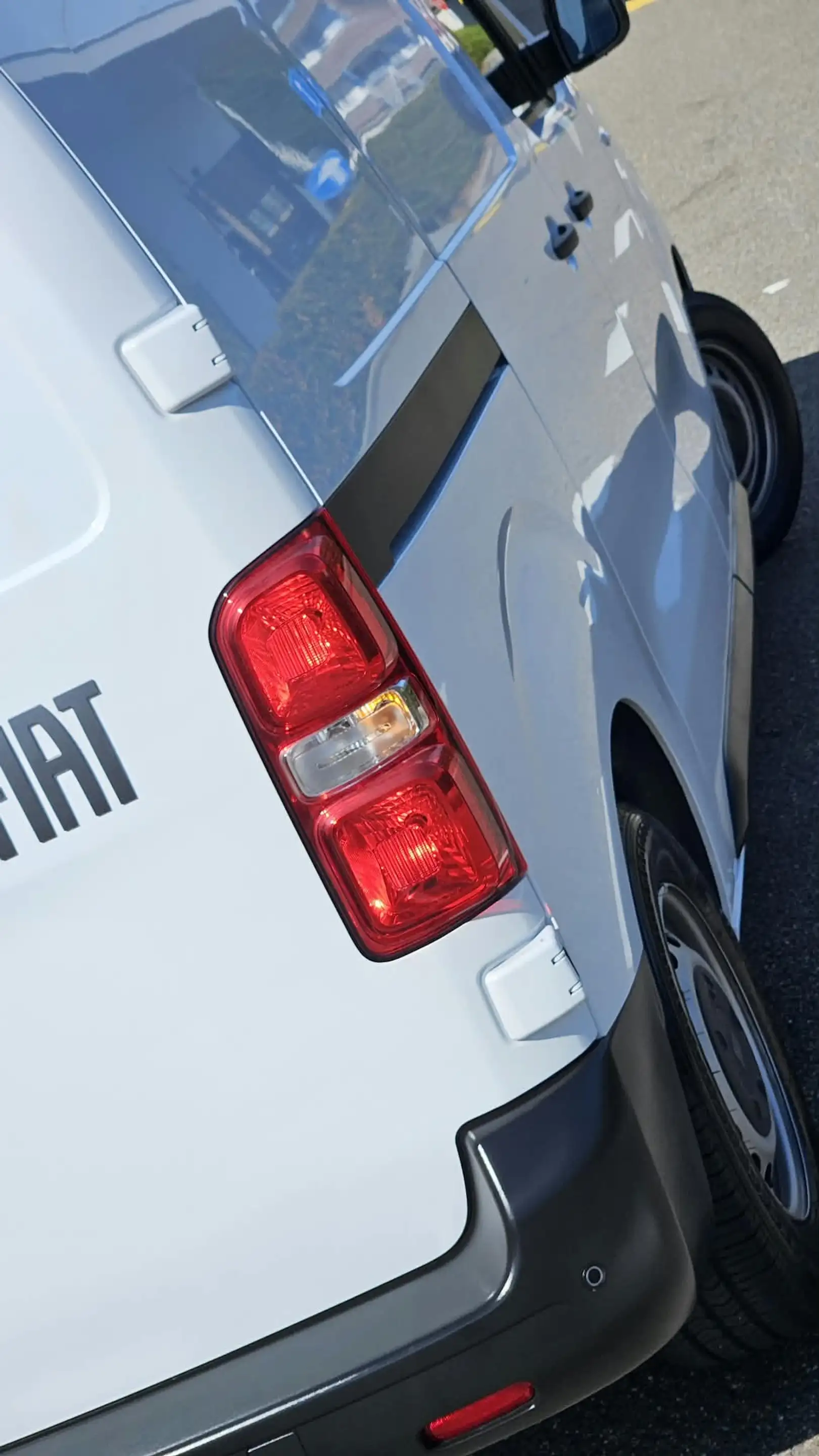 Fiat Scudo *** NEW - 06/2026 - 1.5 JTD - L2 - 3 seats - 120 Hp - Camera - Garantie *** — photo 6