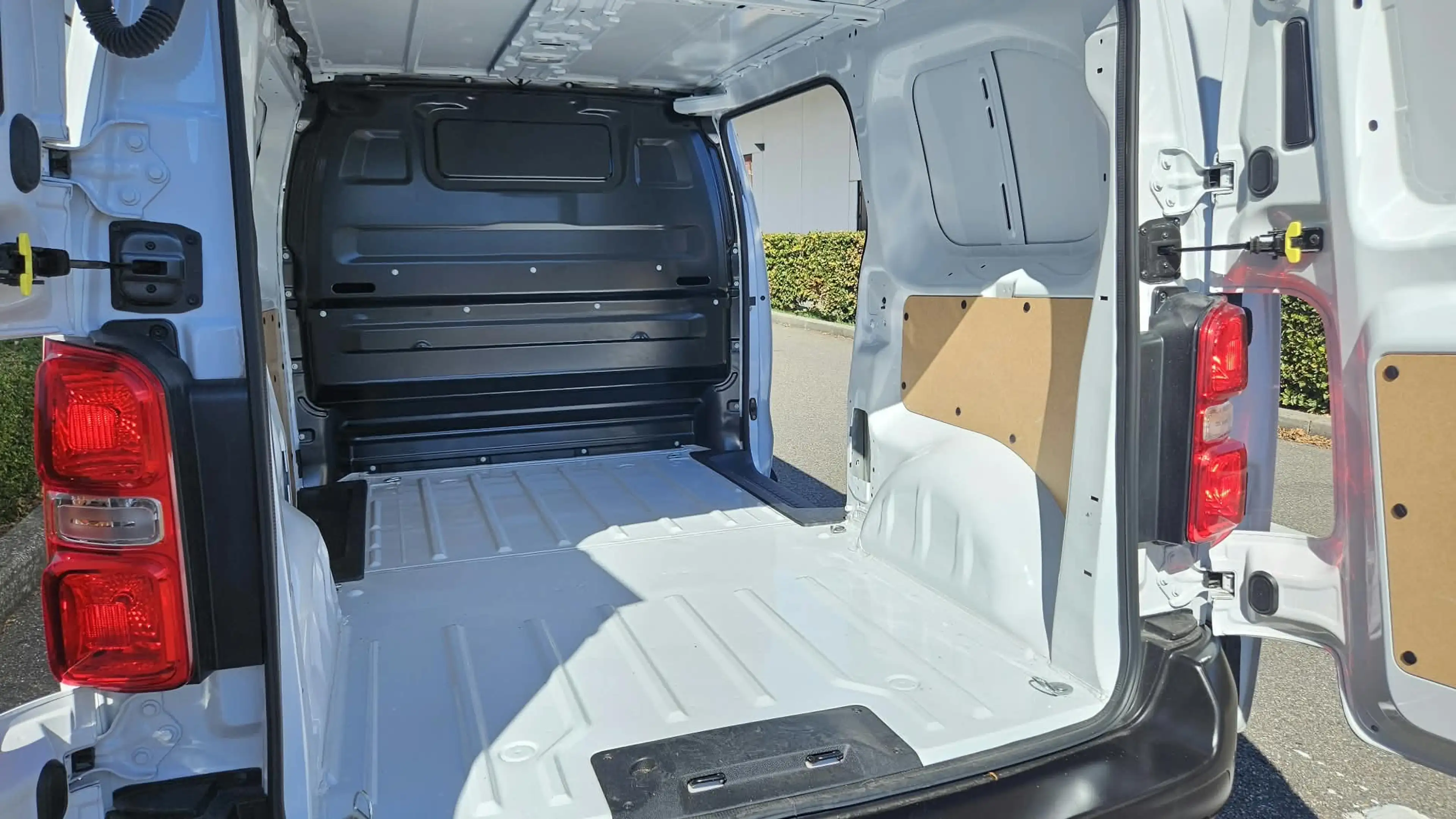 Fiat Scudo *** NEW - 06/2026 - 1.5 JTD - L2 - 3 seats - 120 Hp - Camera - Garantie *** — photo 4